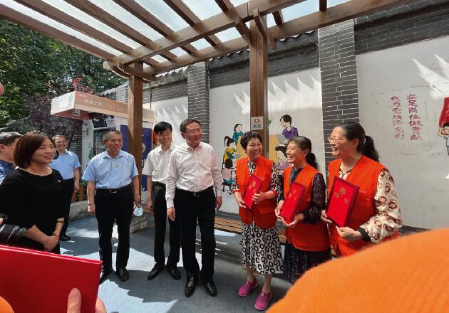 山東省直機關工委深入省住建廳調研黨建業務深度融合以及黨建品牌建設等工作。