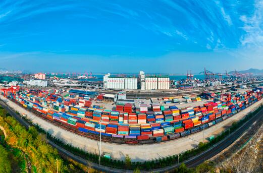 2022年11月25日拍攝的位于江蘇省連云港市的中哈 （連云港） 國際物流基地。