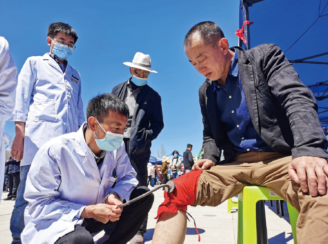 2023年4月28日，青海省2023年健康中國行動中藏醫藥健康促進專項活 動在青海省互助土族自治縣舉行。
