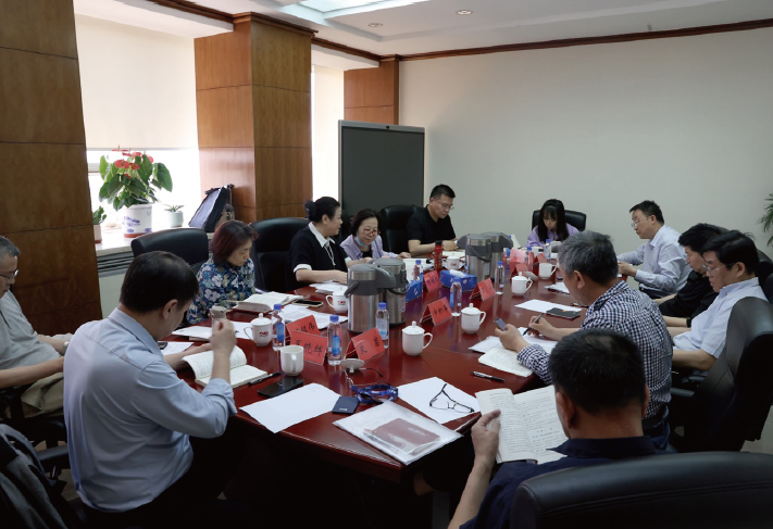 2024年5月15日至17日，中央廣播電視總臺舉辦局級以上干部黨紀學習教育讀書 班。圖為分組討論現場。