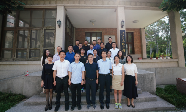 中央和國家機關青聯經濟界別圍繞“學習習近平經濟思想，保障國家能源資源 安全”作交流研討并參觀李四光紀念館。